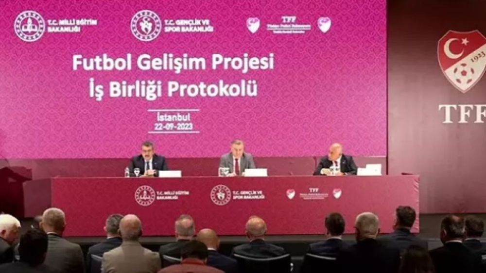 TFF’den büyük imza! Futbol Gelişim Projesi İş Birliği Protokolü imzalandı!